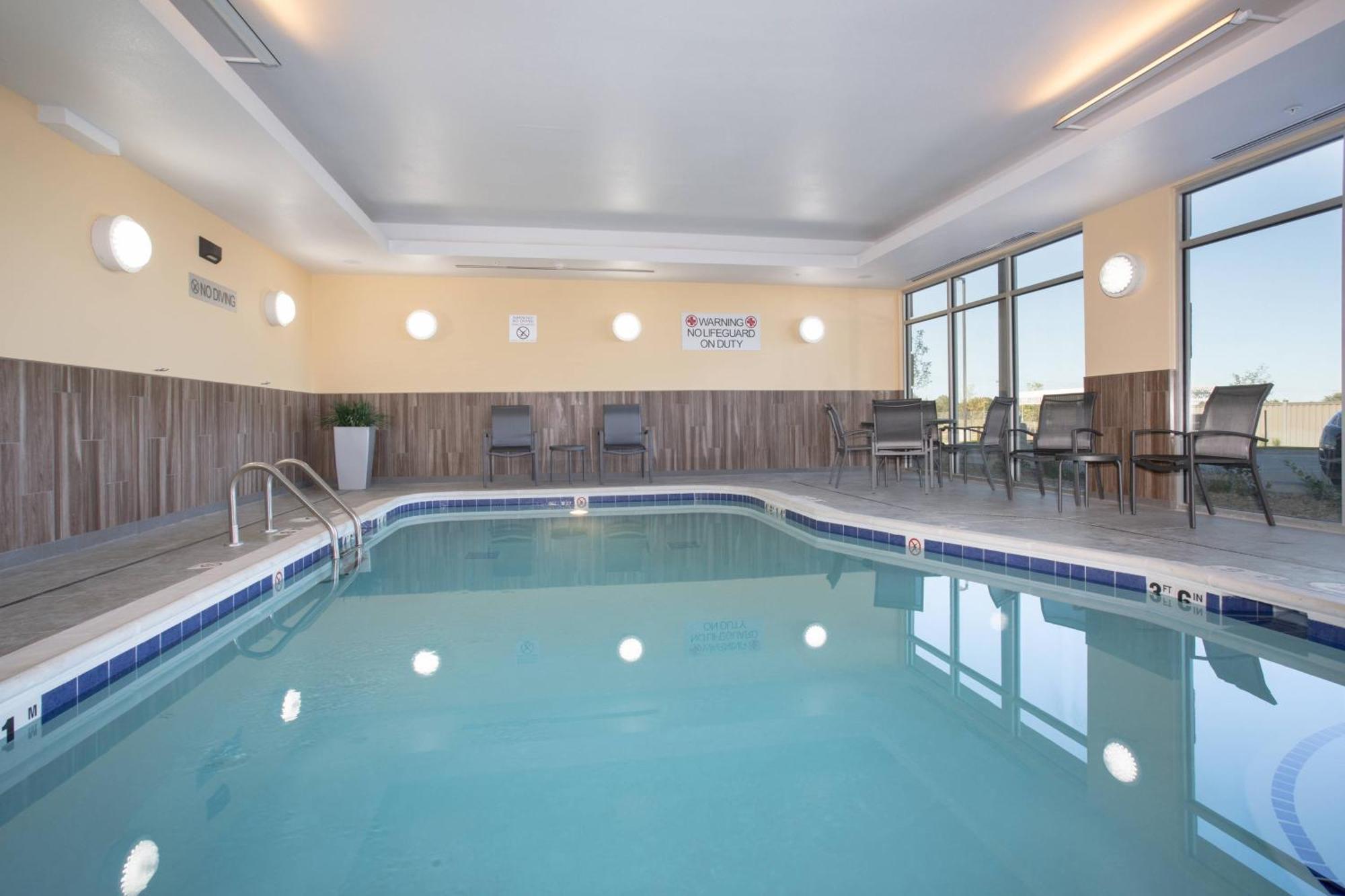 Fairfield Inn & Suites By Marriott Burlington Exterior foto